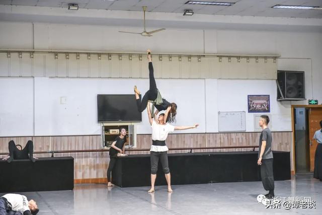 清心醉人|浙歌《生命舞迹》24日上演，练功房排练记，先睹为快