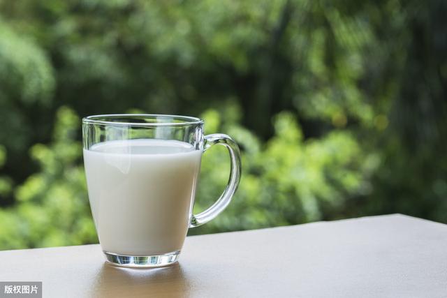 健康学堂■反流性食管炎能喝牛奶吗?听听药师怎么说