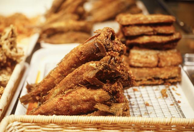 年夜饭上这道菜不能少，外皮香酥，肉嫩紧实，小孩子能吃一盘