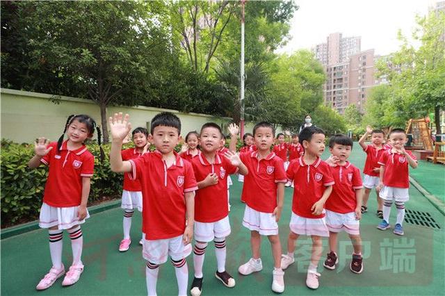 河南日报|萌宝重回幼儿园啦