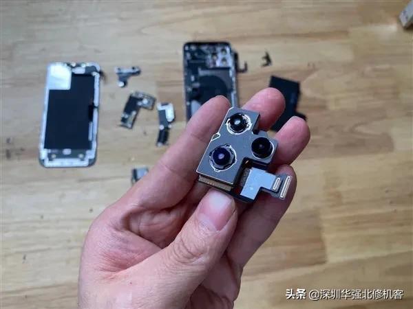 iPhone 12 Pro Max拆解照曝光：主板袖珍