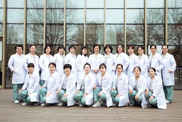 健康学堂|39岁高龄初产妇！41周+1淘气宝宝平安顺产，是什么让产妇直后悔没早起半小时？
