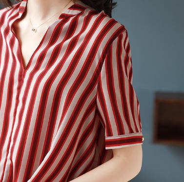 [第五大道]太漂亮了，当下巨火的“雪纺小衫”，精致又时尚，美得让人心动