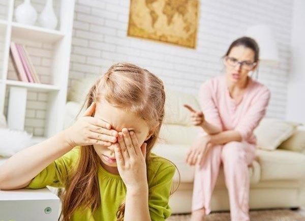「你的育儿经」孩子犯错时，低情商妈妈才会不停地和孩子讲道理，聪明家长这样做