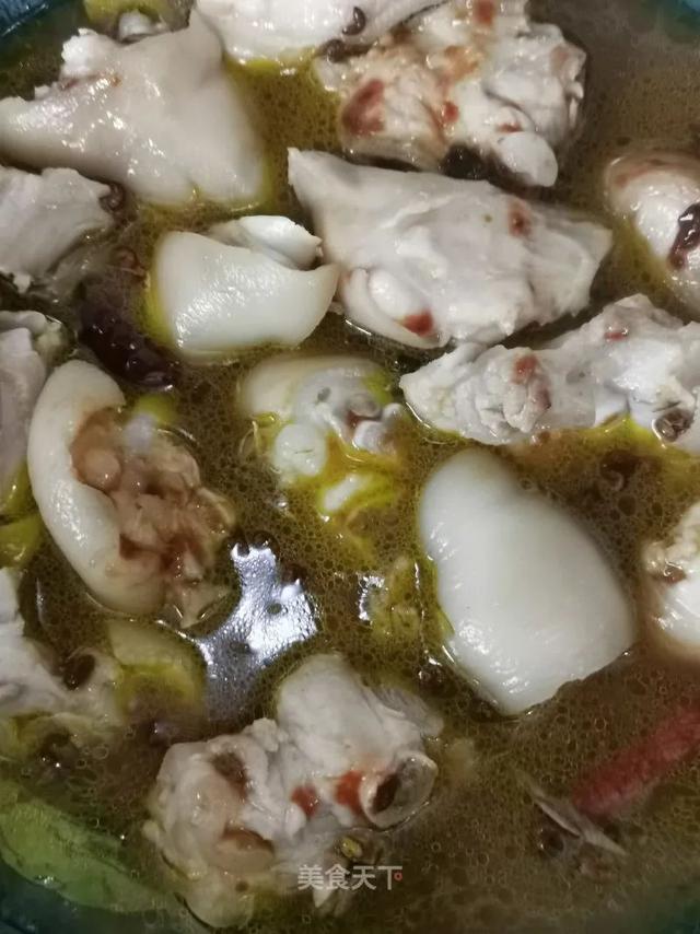 猪蹄这样做，软而不烂，肥而不腻！香糯可口，入口即化！家人超爱吃