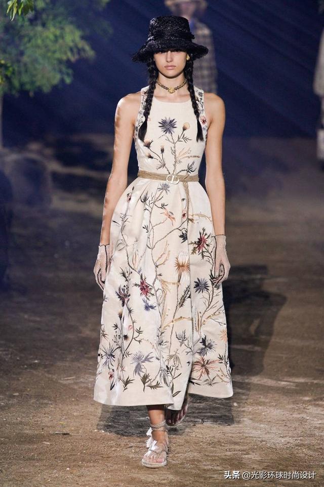 最时尚Christian Dior 2020春夏系列-贴近自然的森林秀
