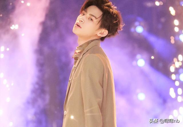 《青你2》: 成团之夜谢娜主持,李宇春加盟,众星璀璨|fun娱乐