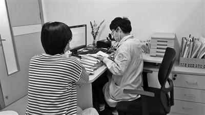 郑鸿飞|看似不务正业 效果出乎意料“老娘舅”家庭医生屡获点赞