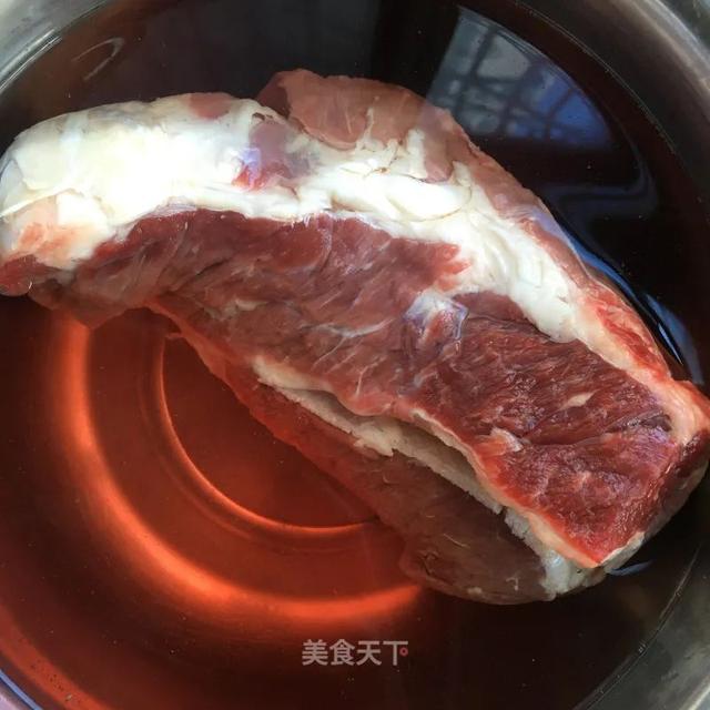 番茄炖牛腩：酸香可口，软烂入味，真的超级下饭