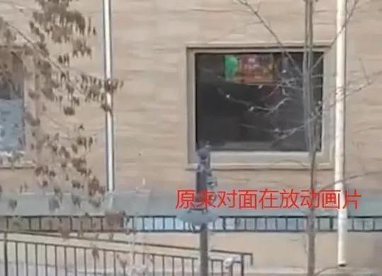 超级宝妈▲千万不要阻止孩子看电视，不然……