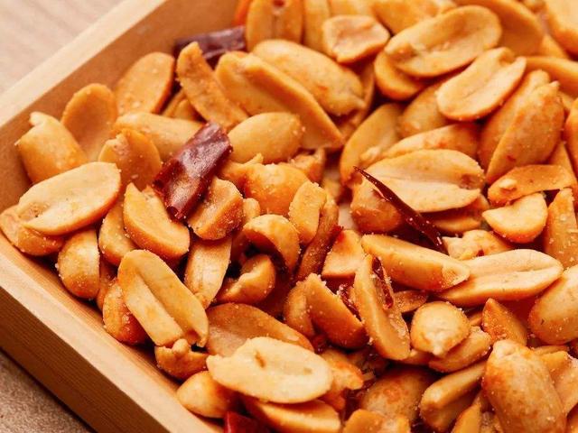 花生这样一次多做些，随取随吃特方便，营养美味，家里人超喜欢