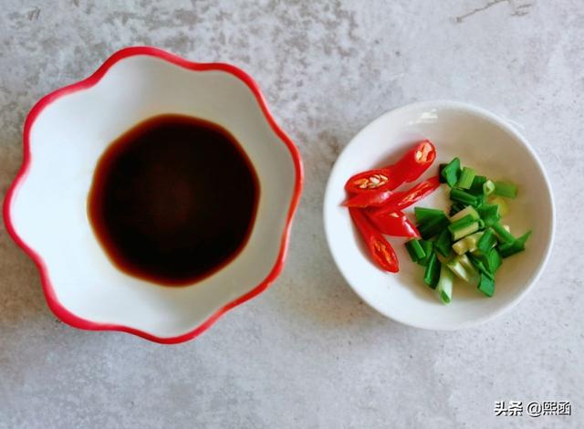 醋溜白菜好吃，放醋不是关键，多加1勺它，鲜香脆嫩又爽口