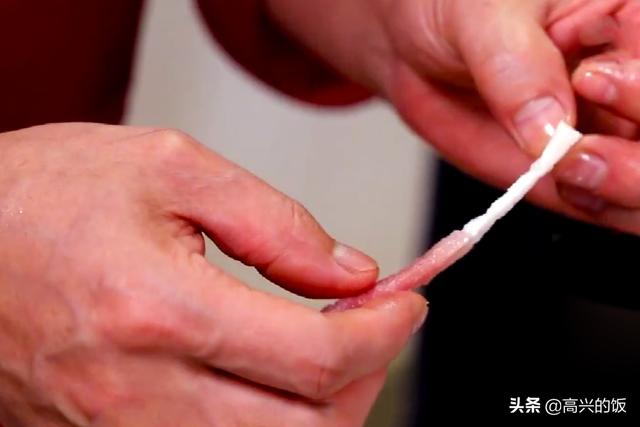 家常炒肉怎么炒才“不油腻”？1个小妙招，炒啥菜都用得上