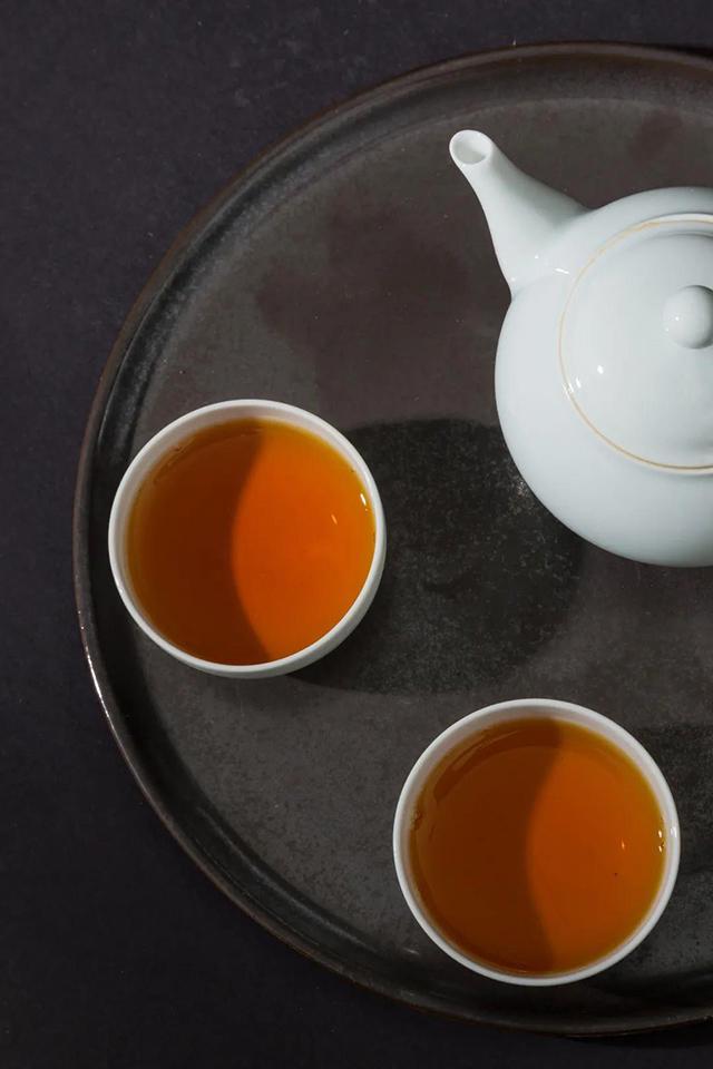 饮茶|喝茶的讲究你知道吗？第1至2泡茶汤只作冲洗茶叶 不饮用