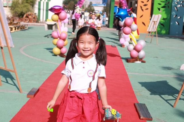 你的育儿经|红毯、气球、拍照墙……天桥区滨河幼儿园开学现场仪式感满满