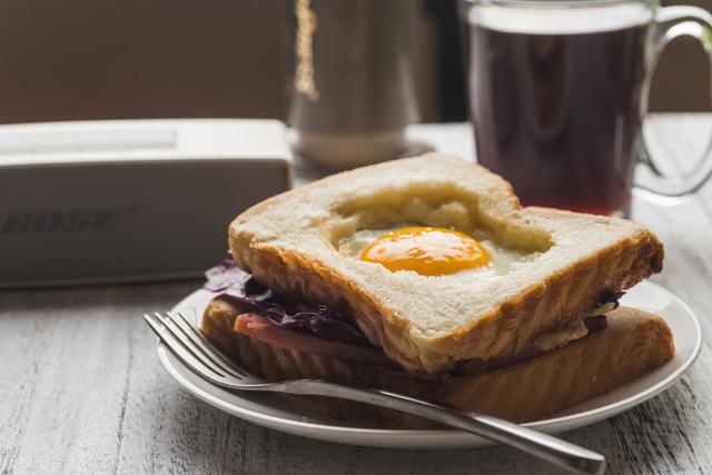 最近这3款面包火了，虽说口感粗糙，但低卡饱腹，适合冬天吃