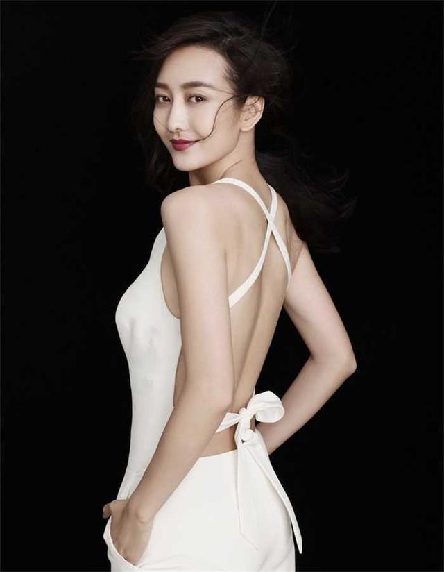 能驾驭烈焰红唇，也能素颜以对，王鸥的时尚感告诉你为何她是品牌的宠儿|影视交流地