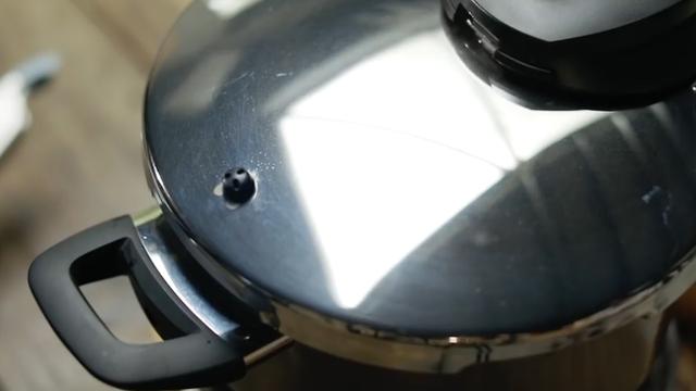 冬天里，吃牛肉羊肉不如吃它，软烂入味百吃不腻