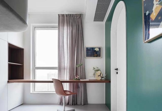 仅仅花了20万元，就把137平米的四居室装修的美轮美奂