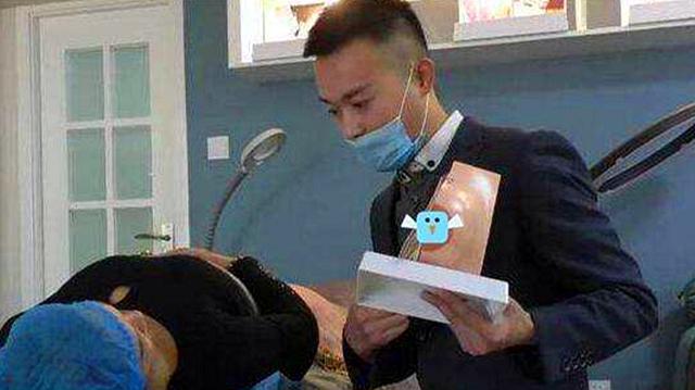 酷乐之家|年轻宝妈们体验男性催乳师后的想法:亏大了