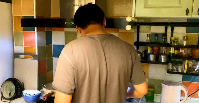 有趣的爱|怀孕后知道9件事！无孕吐但打嗝放屁还便秘 新手孕妈也太难了吧