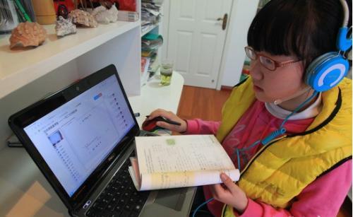 超级宝妈▲开学的时间迟迟未定，孩子在家作息被打乱，家长该做些什么？
