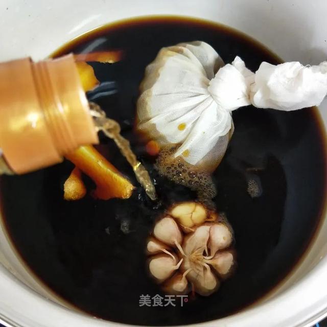 猪蹄这样做，软而不烂，肥而不腻！香糯可口，入口即化！家人超爱吃