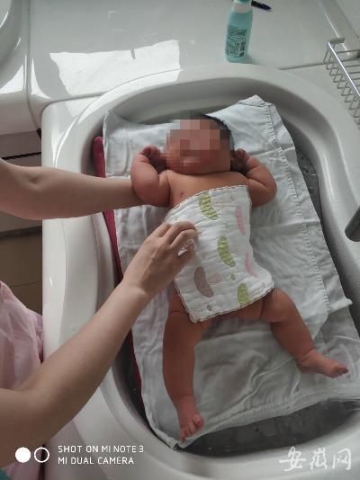 瞧这一家子|54cm11斤！合肥一孕妈生下“巨大婴儿”