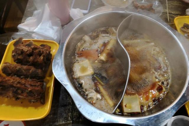 38元自助大骨头，迎来关店潮，用“小套路”对待顾客，难怪会倒