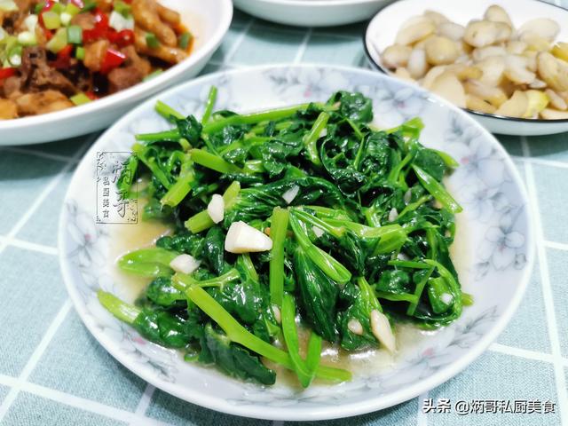 成都夫妻二人的晚餐，烟火气足，看着就有食欲，网友：巴适得很