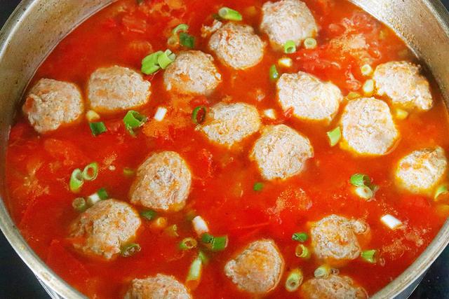 番茄牛肉丸，补气开胃特下饭，一次做一大碗不够吃，孩子吵着要