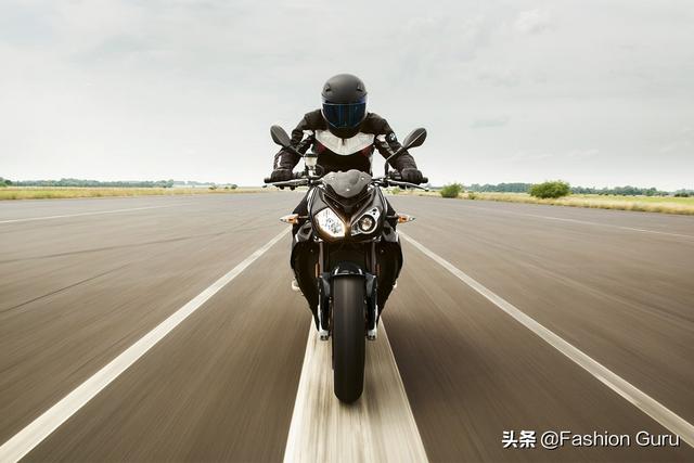 宝马摩托车发表 2021 年款 S 1000 R