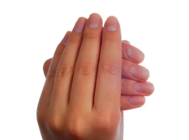 指甲上的月牙数量，到底代表什么？