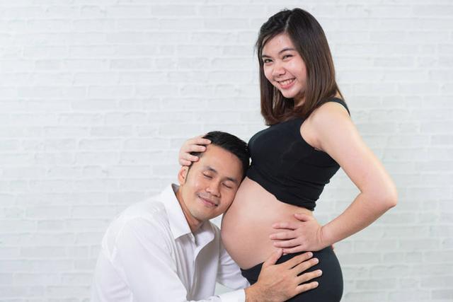 『你的育儿经』老婆在产房生产，老公在外面焦急等待时，老公需要避免做的几件事