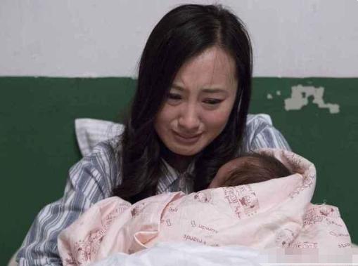 超级宝妈■“大家别学我生二胎”40岁宝妈凌晨朋友圈哭诉,原因让人泪目