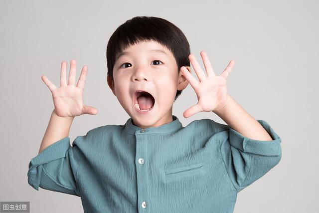 你的育儿经|头胎照书养二胎照猪养，为什么老二倒比老大精？原因说出来扎心了