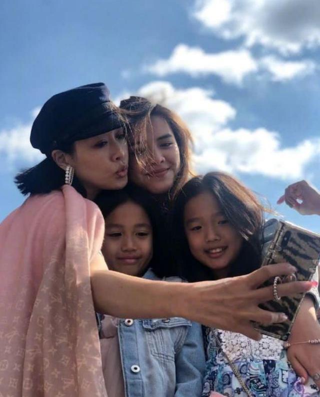 电影工厂|有种“遗传”叫钟丽缇，3个女儿都是高颜值，大女儿还撞脸王祖贤