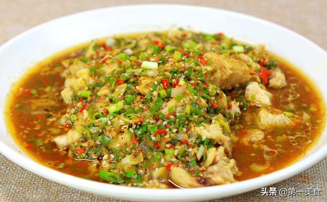 吃一口就能征服你的香麻鸡！唇舌跳动不停，秘诀全在料汁里