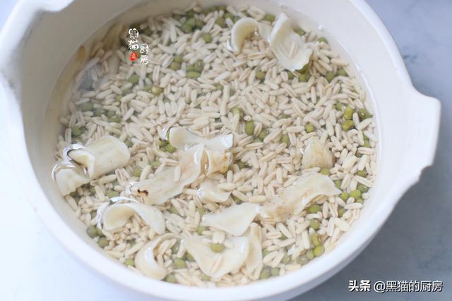 『超级宝妈』6点40起床，7点吃早餐，做早餐高效率，养胃早餐就应该这么安排