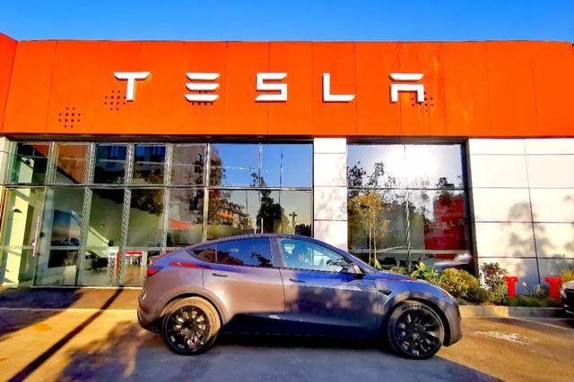 全国首试！特斯拉在上海举行Model Y、全新Model 3用户试驾