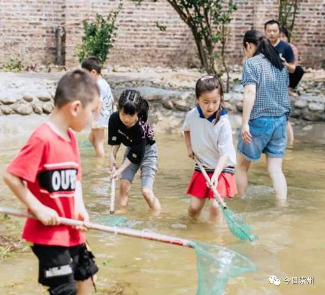 旅行柚子君@夏日，来崇州这个踏踏解锁“全家乐游”新模式