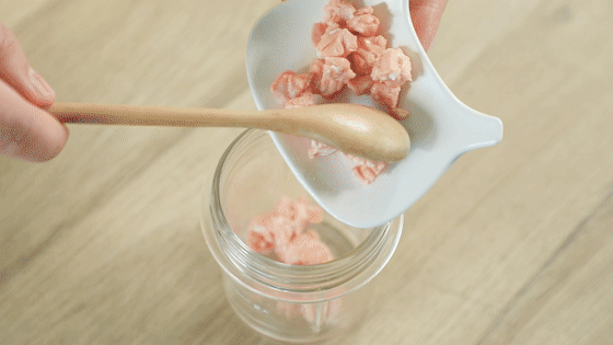 【超级宝妈】宝宝这样做，就证明他想吃辅食啦，赶紧收藏起来