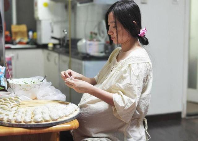 超级宝妈|孕期有忌口,孕妈们嘴上勿“随心所欲”,饮食三要素助宝宝发育
