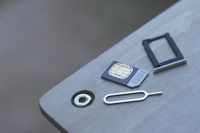 美版iPhone 12 mini是双卡，而国行是单卡？因为它