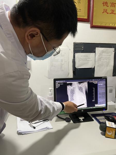 全国首个商用人工心脏植入患者康复出院