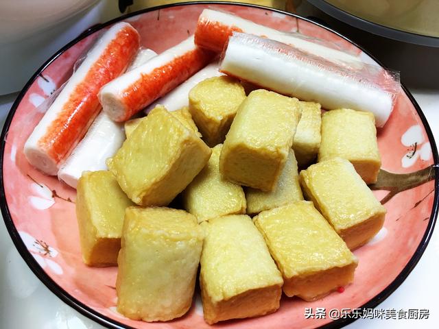 天冷花80块钱在家吃火锅，单人单锅，经济实惠，味道也不差