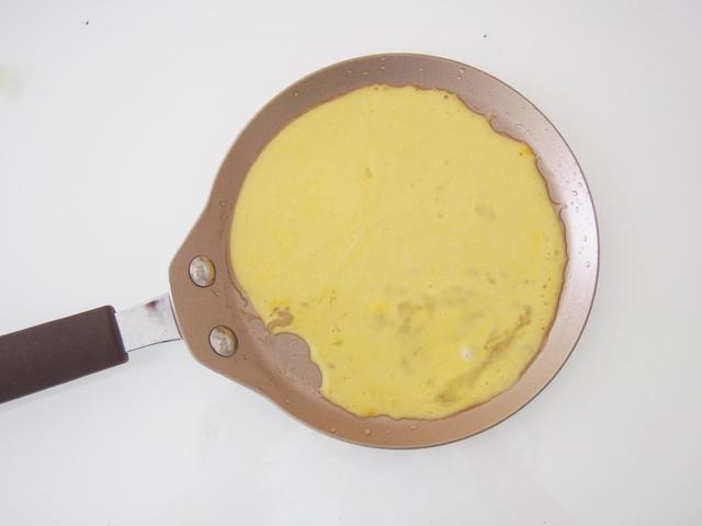 #你的育儿经#可当宝宝小甜食的鸡肉彩蔬蛋卷，颜色鲜艳，营养美味两不误