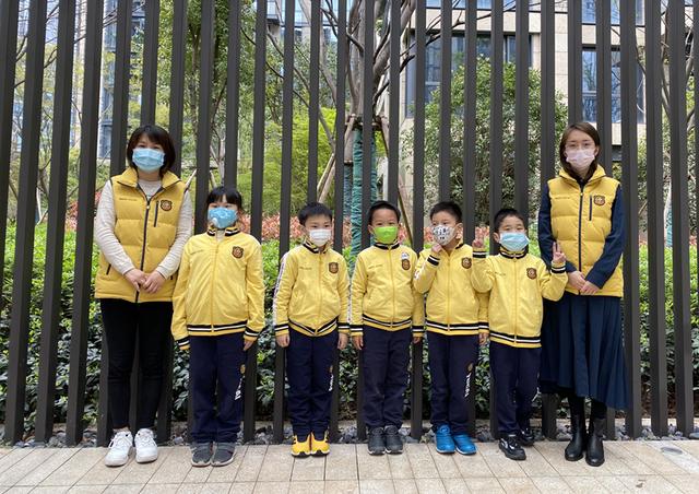 新华网客户端：妈妈十分，爸爸零分，神兽们对爸妈的大吐槽来了