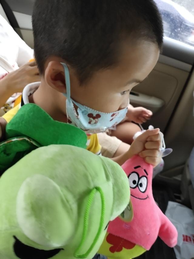 「超级宝妈」小孩子打架，是不是只要自己的孩子不吃亏，就不管啊