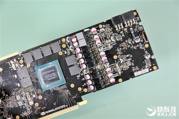 环球网▲顶配超级冰龙!映众RTX2070 Super拆解图赏